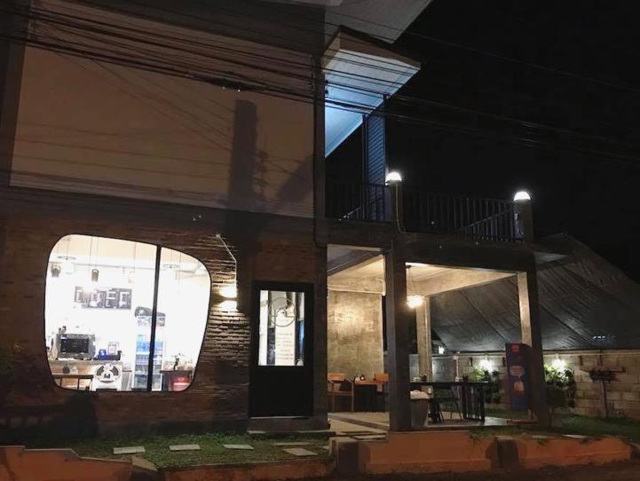Yoji House And Cafe Pansiyon Ban Wiang Dış mekan fotoğraf
